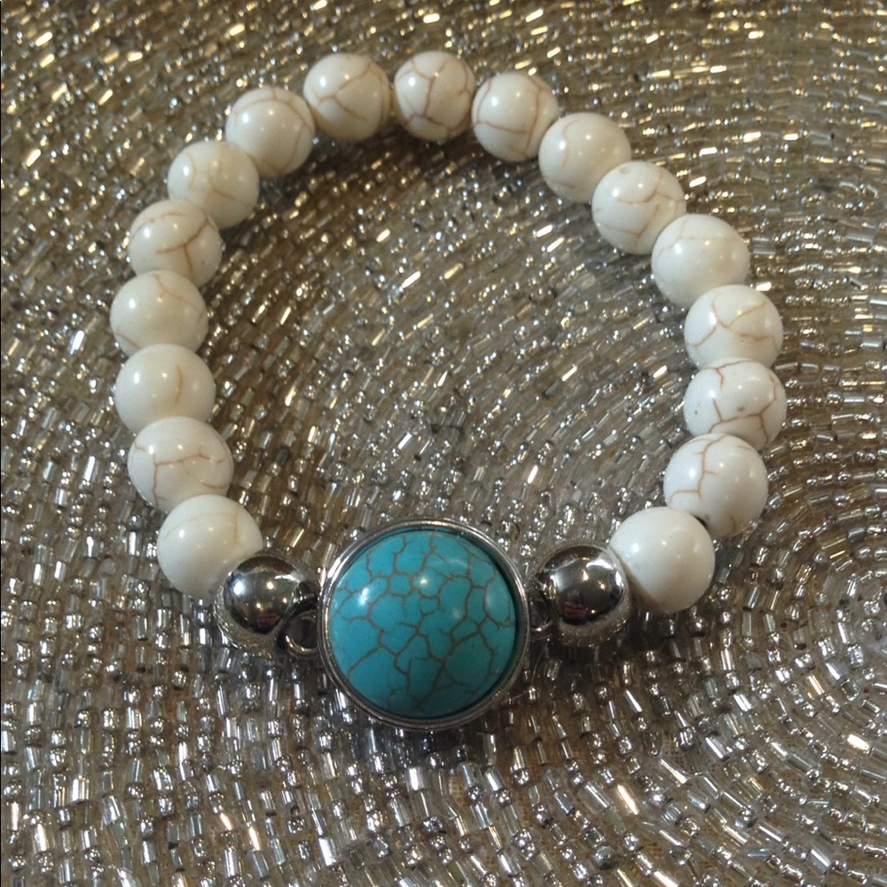 White stone beaded bracelet